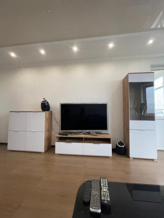 View Apartments, 22 Floor With 2 Rooms Kyiv Exterior photo